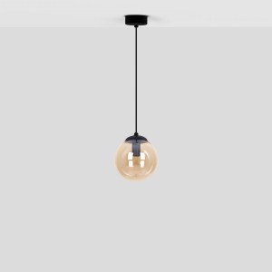 Czarna lampa wisząca z busztynowym kloszem
