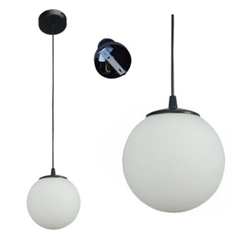 Lampa wiszaca czarna biała kula mleczna.jpg